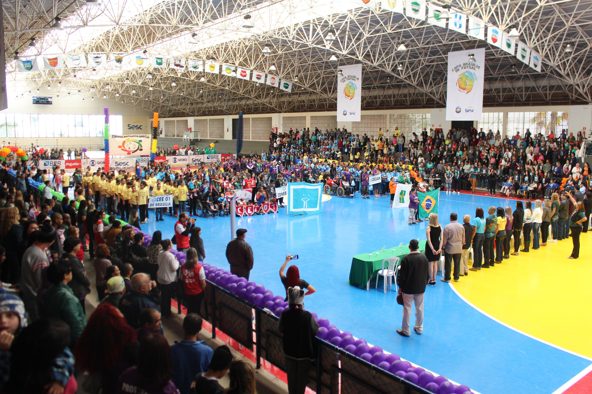 Aluno de Ceilândia faz vaquinha para custear torneio mundial de